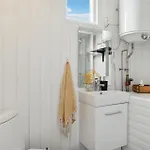 Stunning Home In Glesborg With Wifi Nyaraló