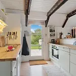 Stunning Home In Glesborg With Wifi Glesborg