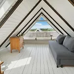 Nyaraló Stunning Home In Glesborg With Wifi *