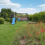 Stunning Home In Glesborg With Wifi Glesborg